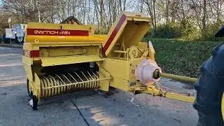1988 New Holland 940 conventional baler 23710