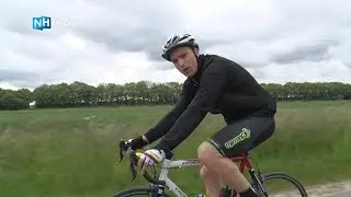 Sportverslaggever Thomas Brood fietst ongetraind Ronde van Noord-Holland