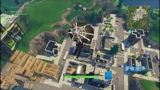 Filo Gaming Dude showing his building on PS4