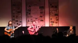 Chris While, Kellie While and Julie Matthews -  Broken Things