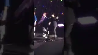 Jisung & yuta sweet moment at SMTOWN concert in Indonesia || #nct