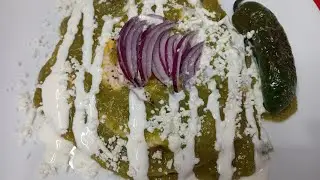 Huevos en salsa verde.