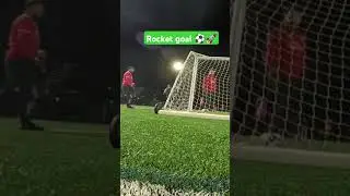 Абсолютно потрясающий гол ⚽🚀 #шорты #футбол #соккер #голы