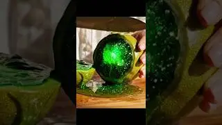 Cutting the emerald fruit 💚 #asmr #relaxing #asmrfruit
