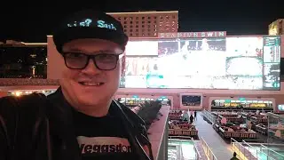 Can you believe incredible Stadium Swim at Circa Las Vegas? You gotta see this! #subscribe #shorts