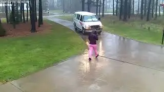 Amazon Delivery - The 10 Foot Fling