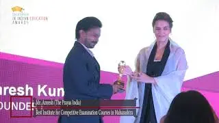 The Prayas India receiving the award