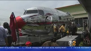 Food Truck Fashioned From Parts Of Real DC3 Plane