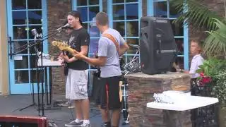 Half Moon Portrait gig clips