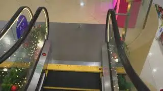 Philippines, Metro Manila, SM MOA, 1X escalator