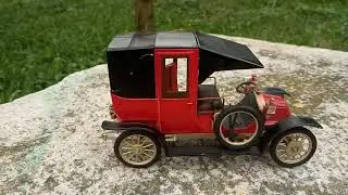 Renault Taxi Type AG 1/24 Heller