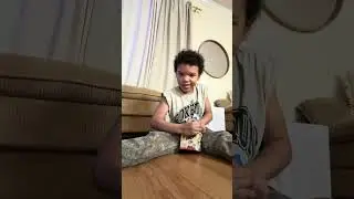 I'm unboxing Perry (ankylo team)