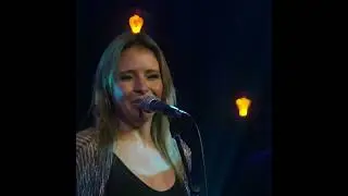 Мисс Эмили привносит душу в студию Blue Frog Studios!