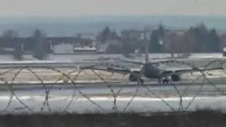 Boeing 737 turkish landing at N&uuml;rnberg NUE - cam: panasonic sdr-s150
