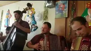 Handorgel und Schwyzer&ouml;rgelimusik Chaltb&auml;chlergruess