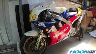 I built a JOEY DUNLOP Honda RC30 REPLICA