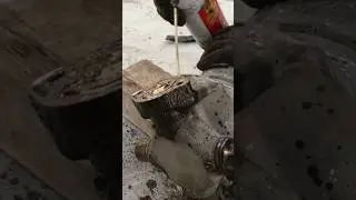 Removing original u-joint from 1996 #kenworth #peterbilt #trucking #mechanic #automobile #trucks