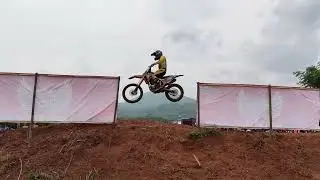 Azis SR lap ke 5 di salip