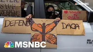 Microsoft, Apple And Other Companies Urge Congress To Protect 'Dreamers' In New Ad Campaign