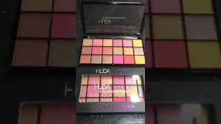 Huda beauty 18 colour eye shadow pallete review || Beauty clap's