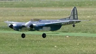 RC de Havilland Hornet by Scaledown - no music - out of sync motors