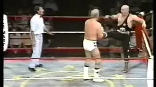 Skull Murphy v Ray Steele (world of sport)