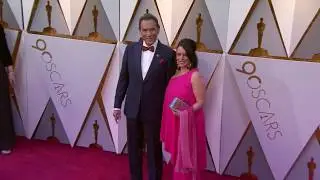 Oscars 2018 Arrivals: Wes Studi | ScreenSlam