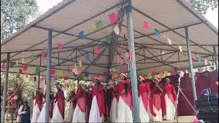 Christmas gathering celebration ka din ka dance