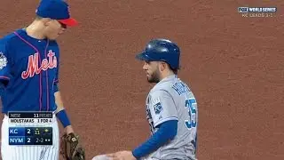 WS2015 Gm5: Hosmer steals second base in the 11th