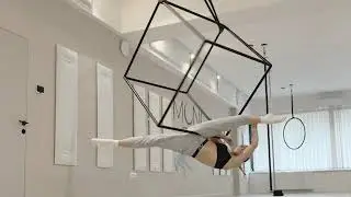 Installation LUPIT AERIAL CUBE