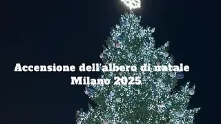 Освещение рождественской елки в Милане 2025
