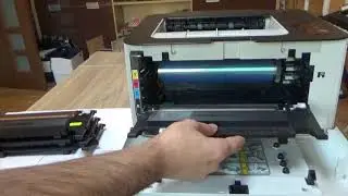 Samsung CLP-320 / CLP-325 Remove Install Replacing toner cartridge