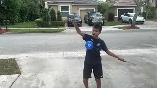 Toss and catch the diabolo for beginners