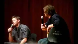 Jensen Ackles and Jared Padalecki get asked about their Texan Accent at the AHBL Con