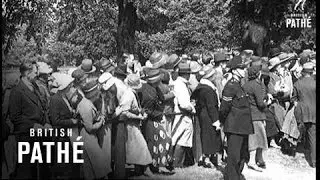 Rotten Row's First Horse Show (1933)