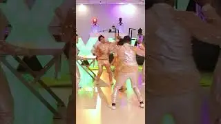 How about this Amazing Quincea&ntilde;era Surprise Dance. #quinceaneraphotography #misquincea&ntilde;os #htown