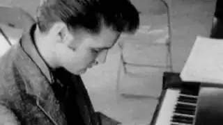 Elvis Presley  - Good, Bad But Beautiful ( with Words )