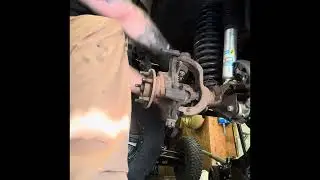 Upgrading Axle U-Joints to CV Joints on My 2000 Jeep XJ |