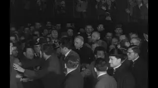 Blessed Stefan Cardinal Wyszyński, Primate of Poland arrives in Rome (1957, HD)