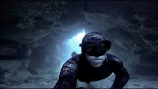 Hold your breath! Freediving through a 150ft long cave!