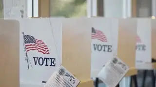 Poll indicates California Governor election race is tight