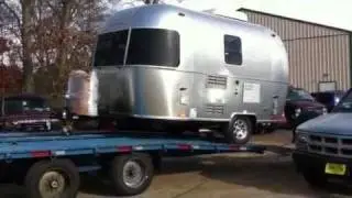 Airstream Trailer Camper RV Transport Delivery To From Dealership You Ship Uship haul