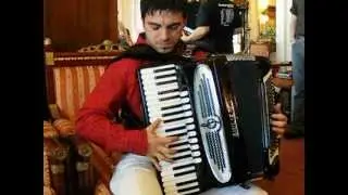 Giuseppe Grosso Accordionist -  10 km Al Finestrino