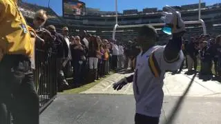 Jarrius Robertson enters Tiger Stadium