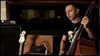 Singer /Mystery Gang/ &eacute;s a Tech21 SansAmp Bass Driver Deluxe ped&aacute;l