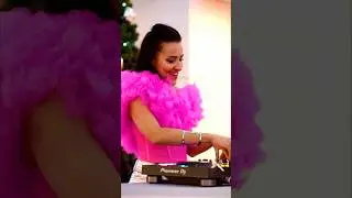 Turned shopping mall into a LIVE DJ STAGE 🖤 #romily #djromily #kristiinekeskus #livedjset
