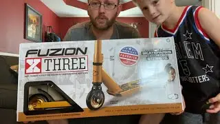 Fuzion X-3 Pro Scooter! Great trick/stunt scooter for beginners, enjoy!