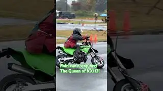 The wet track can never scare the Queen of #kx112 ! Her name is Mamichu🥰 #motogymkhanajapan