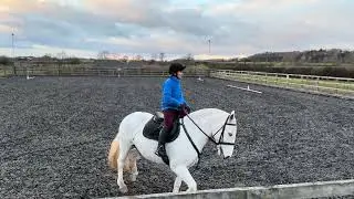 Naomi Cross and Connor Medium 5f E-riders January