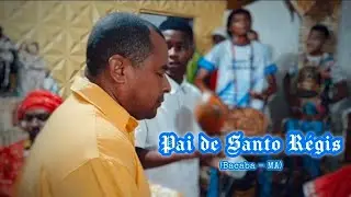 Pai de Santo Régis de Bacabal em ritmo  do Terecô no terreiro da Mãe de Santo Maria dos Santos 